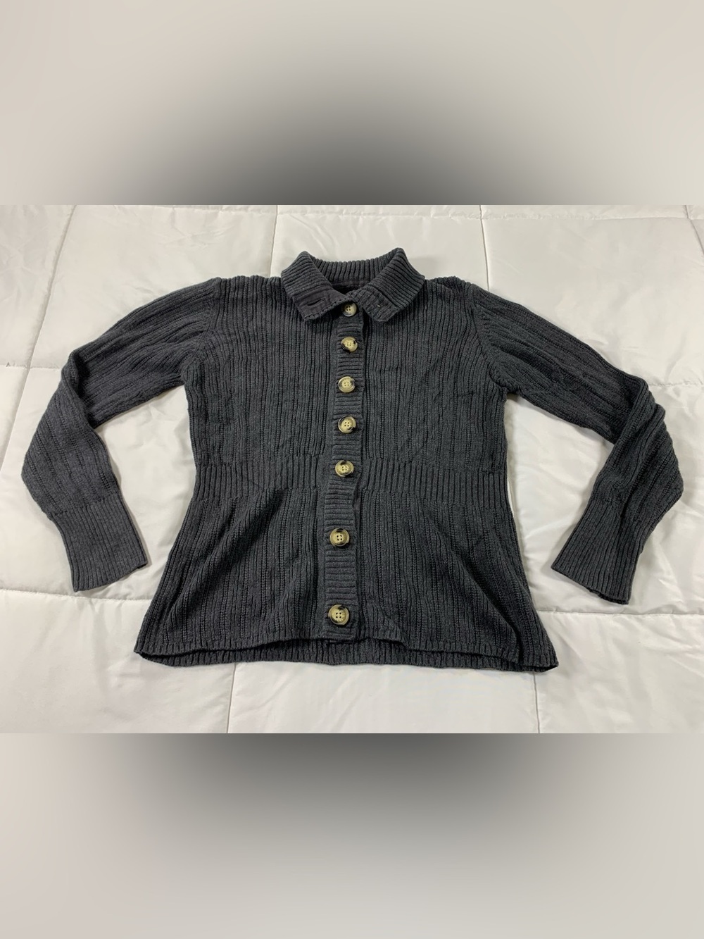 Pre loved H&M button up sweater womens size L